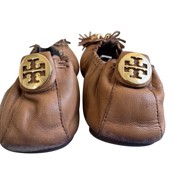 Tory Burch Reese Tan Leather Stretch Tassel Slip On Logo Ballet Flats Size 6 - Picture 4 of 8